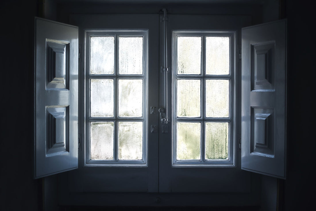What is natural daylight, and why does it matter for art studios?