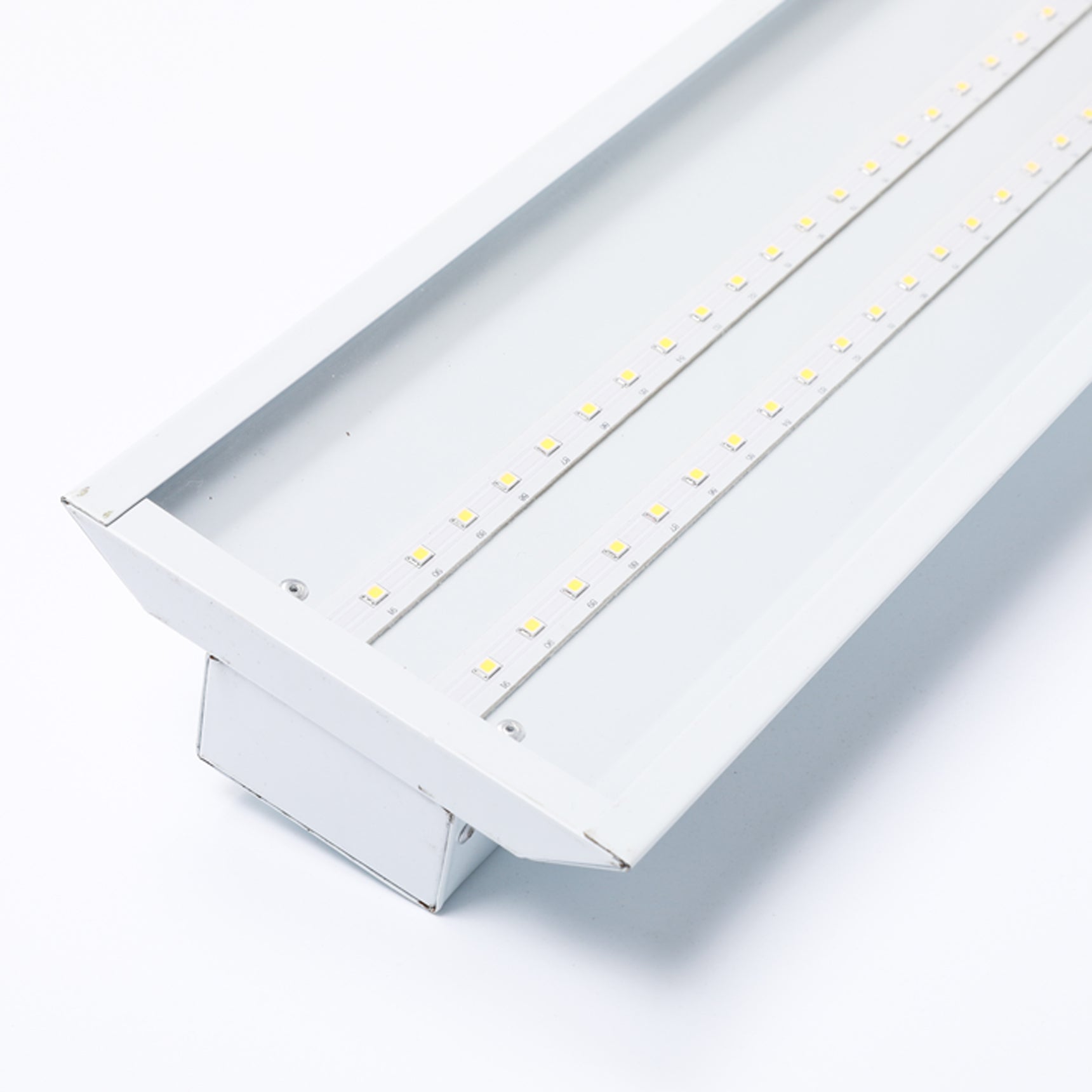 NorthLux™ 95 CRI T5 LED Linear Light Fixture – Waveform Lighting